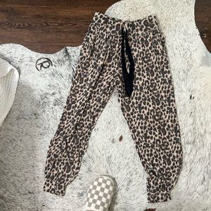 VS cheetah sweats⭐️